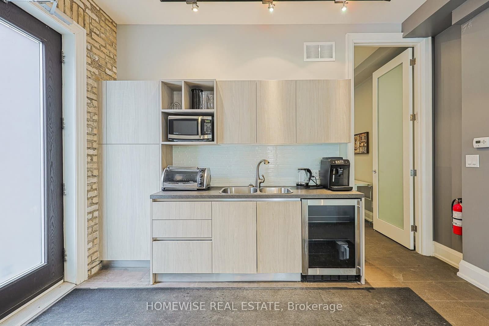 609 Marlee Avenue, Unit B - Image 6
