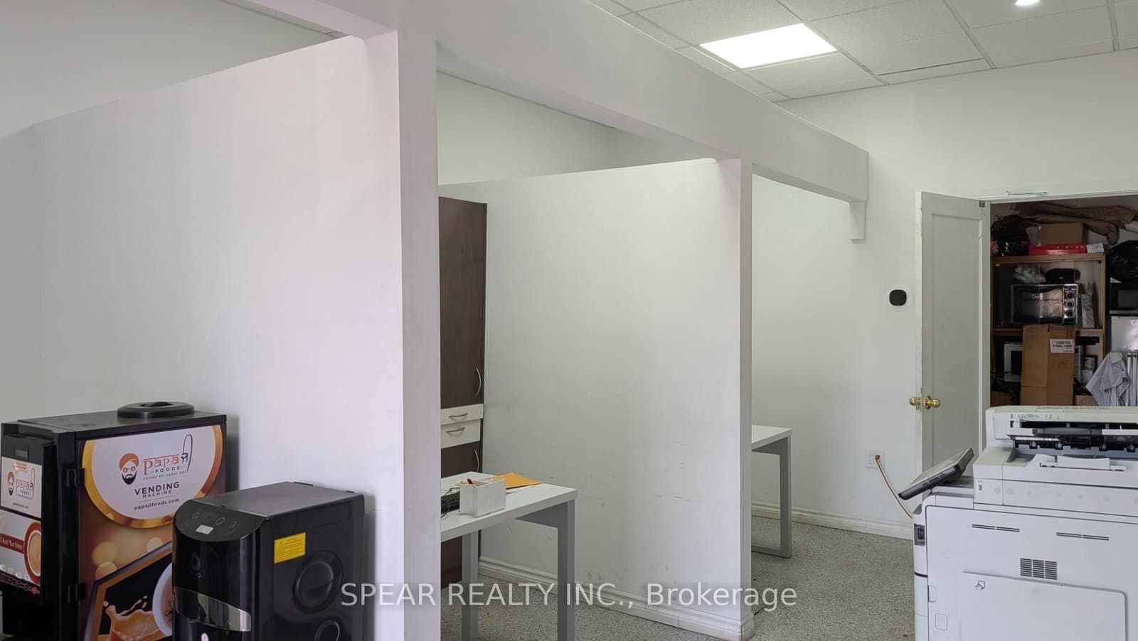 3725 Lake Shore Boulevard W - Image 3