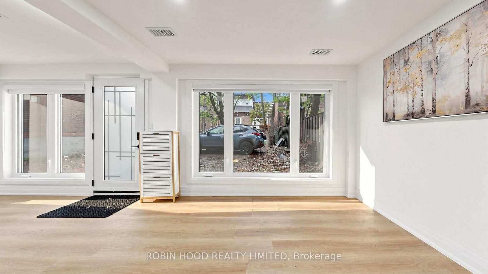 8 Laxton Avenue, Unit Garden Suite - Image 4