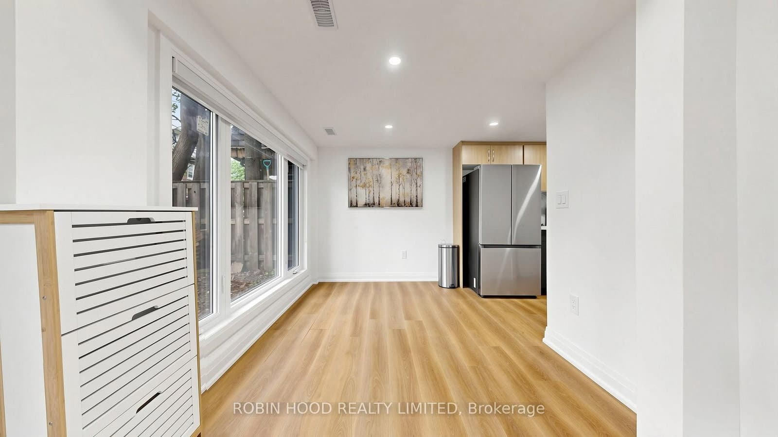 8 Laxton Avenue, Unit Garden Suite - Image 5