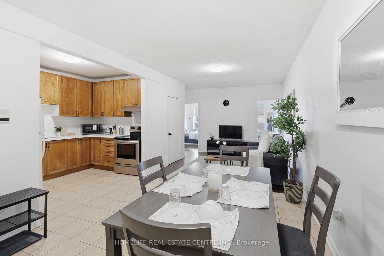 223 Jameson Avenue, Unit 303 - Image 3