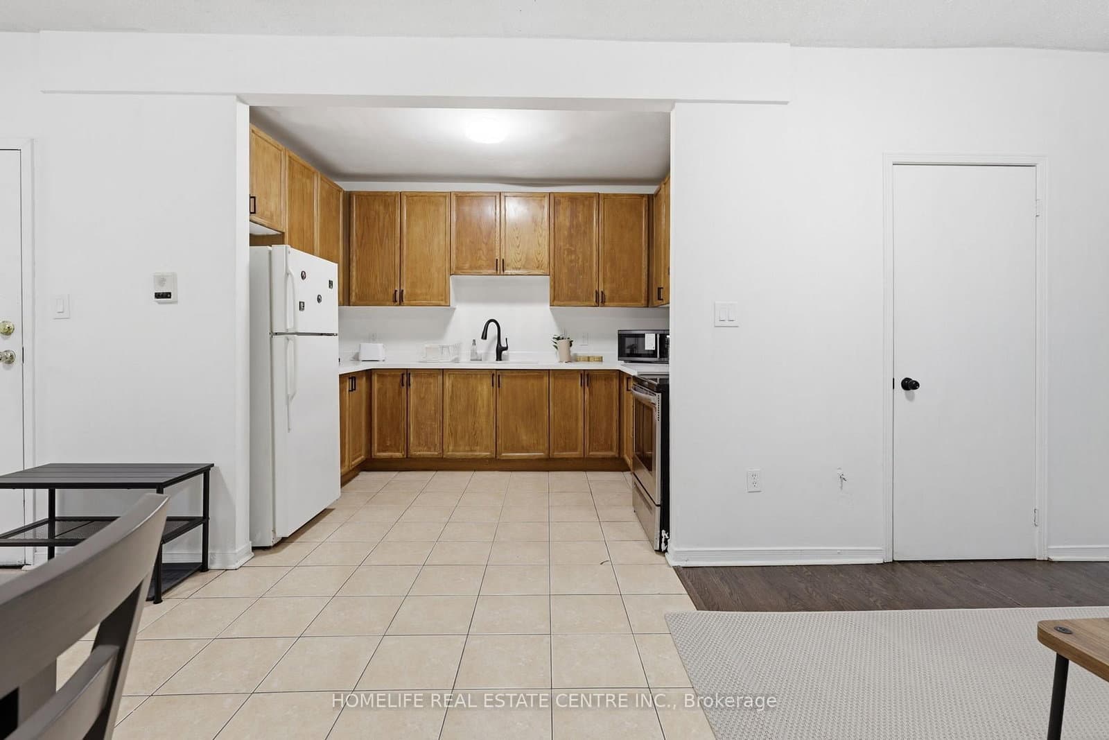 223 Jameson Avenue, Unit 303 - Image 4