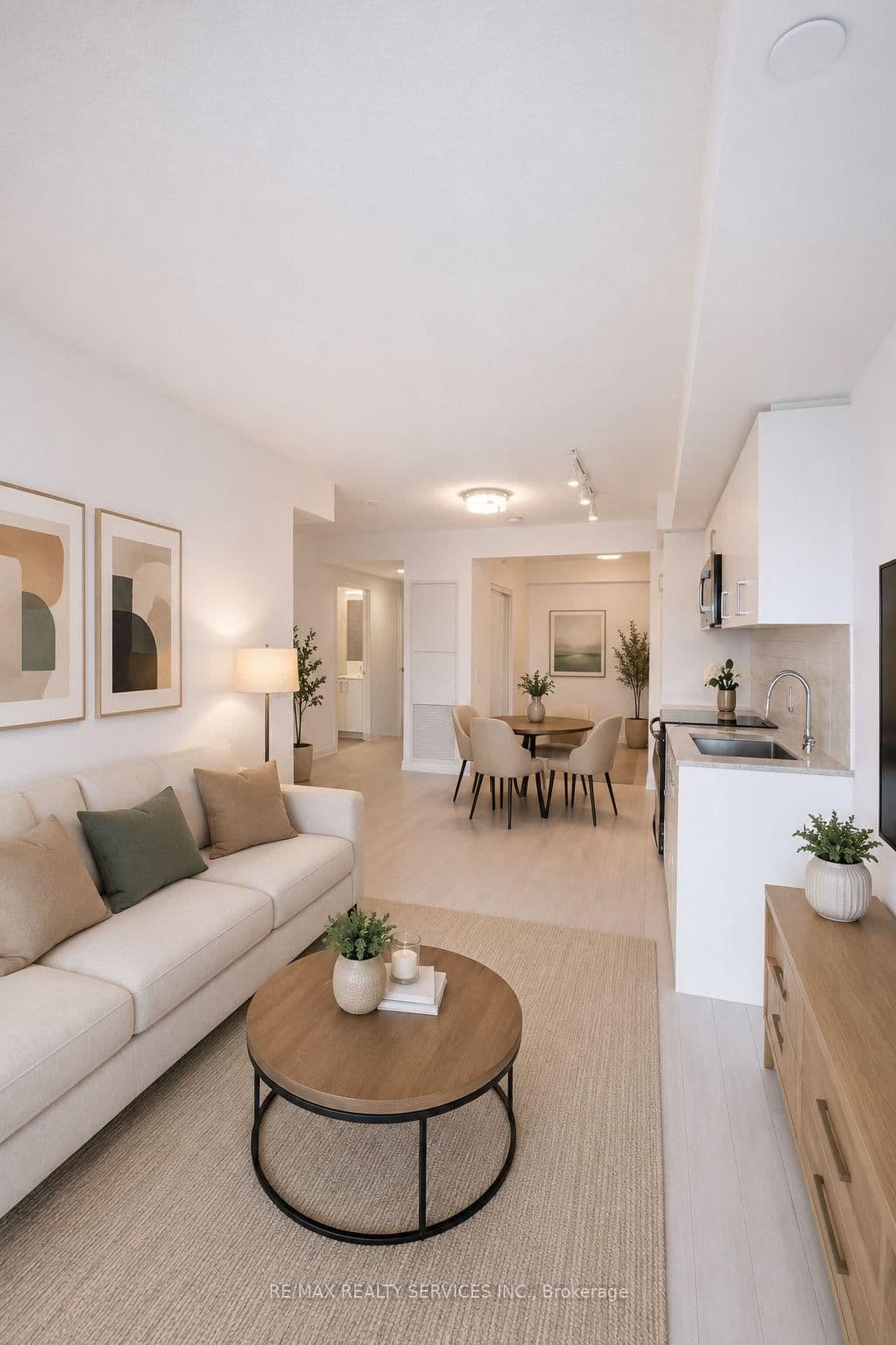 4010 Eglinton Avenue W, Unit 222 - Image 2