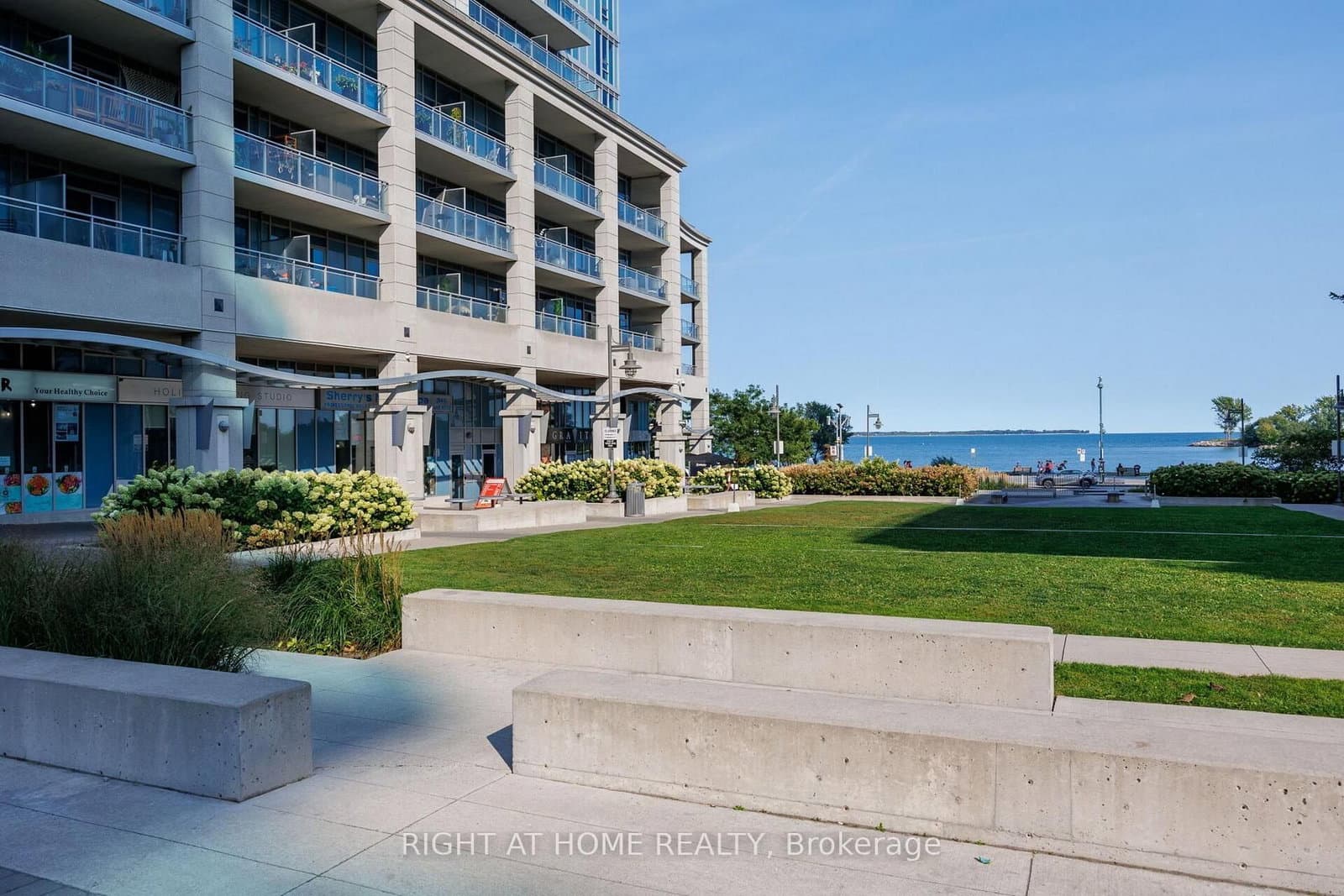 2119 Lake Shore Boulevard W, Unit 217 - Image 4