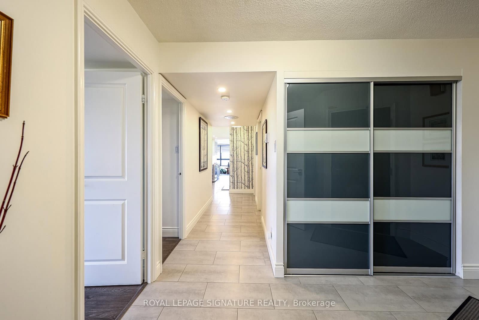 1300 Bloor Street, Unit 907 - Image 4