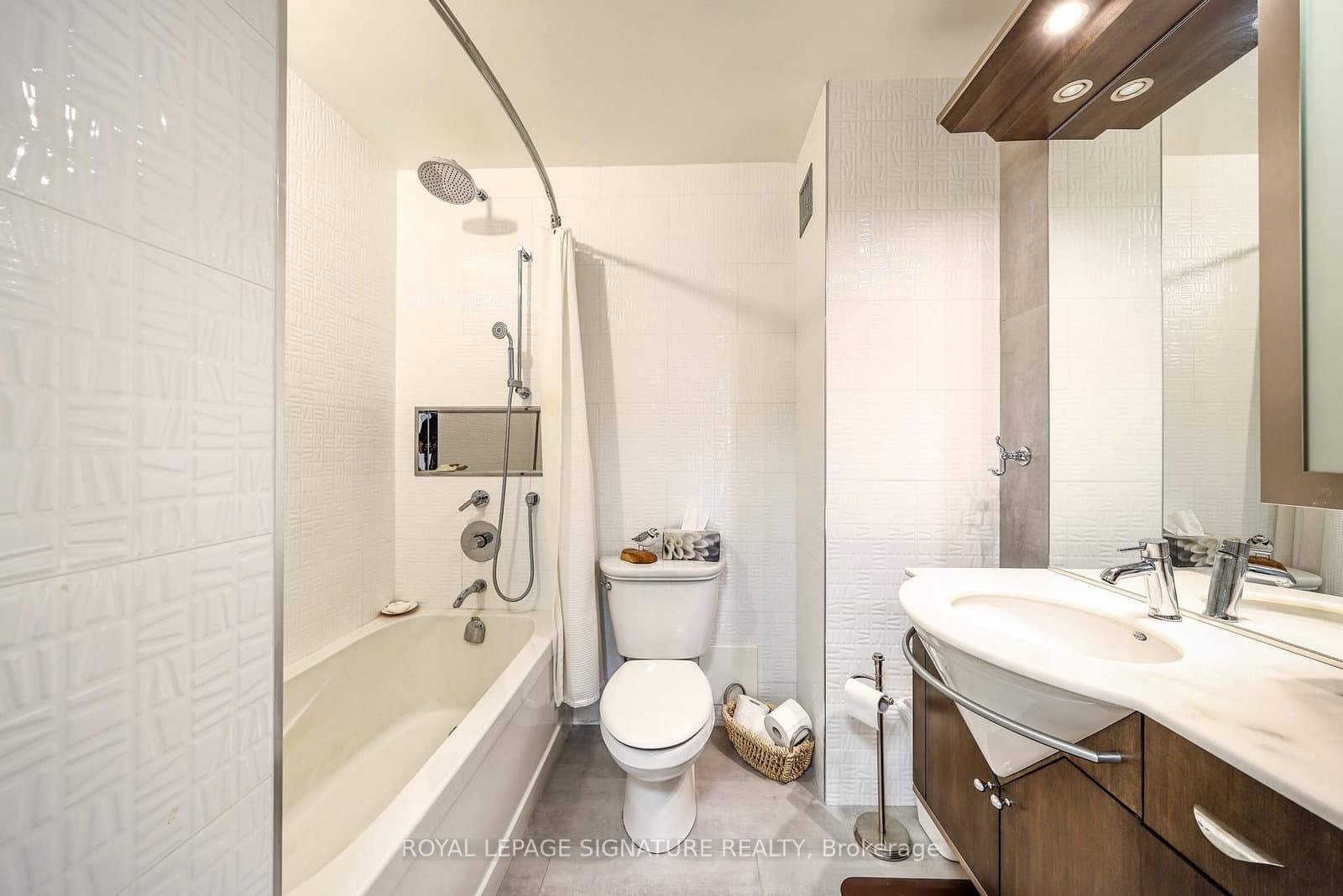 1300 Bloor Street, Unit 907 - Image 5