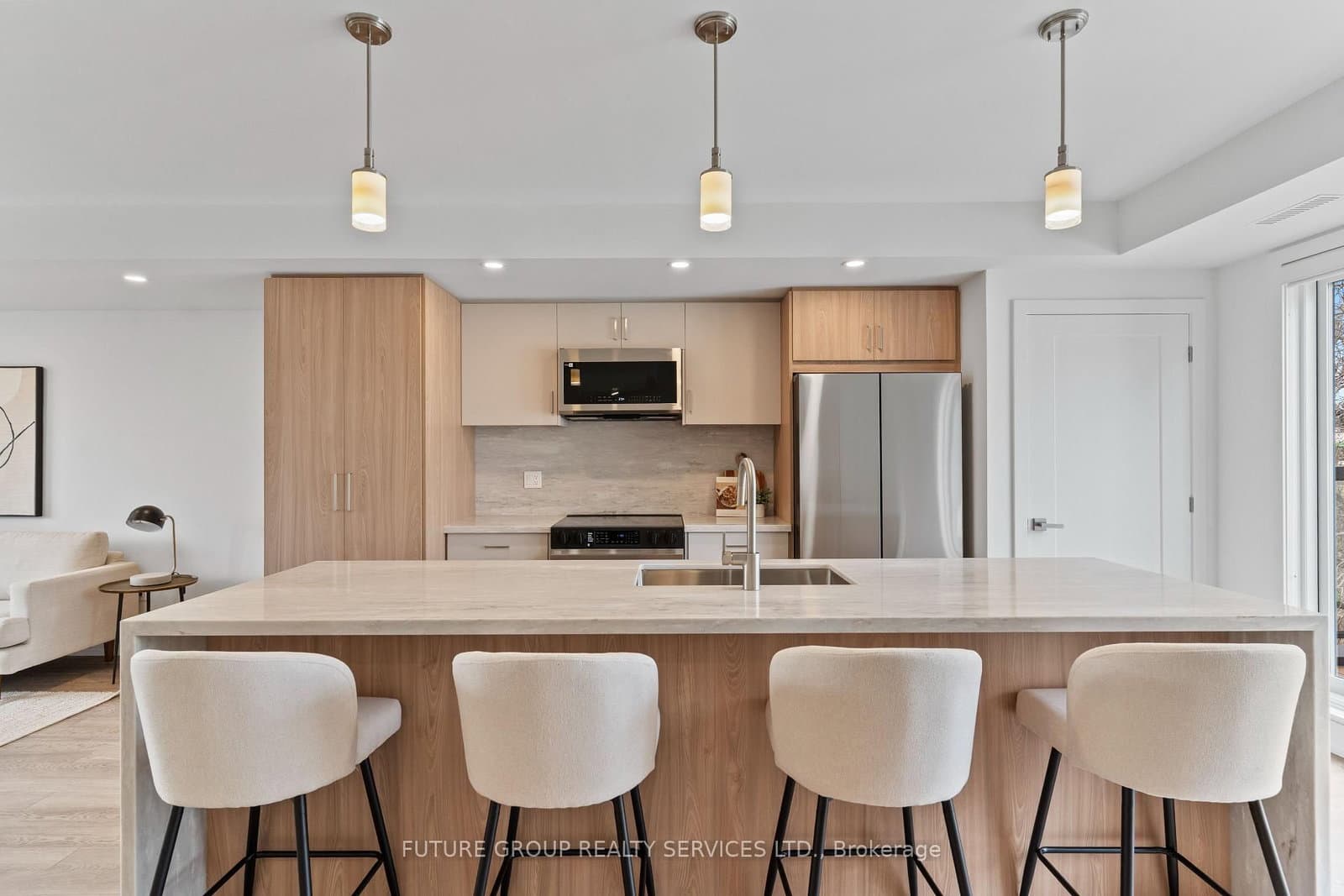 15 Acorn Avenue, Unit Unit 3 - Image 3