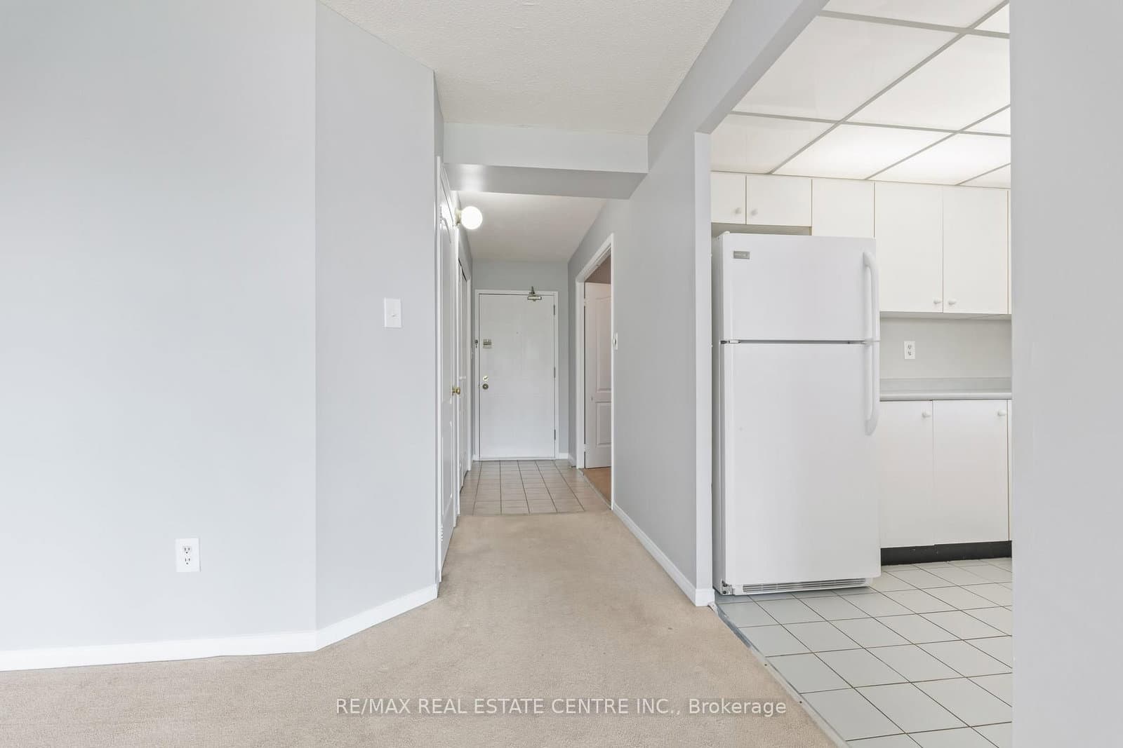 26 Hall Road, Unit 406 - Image 5