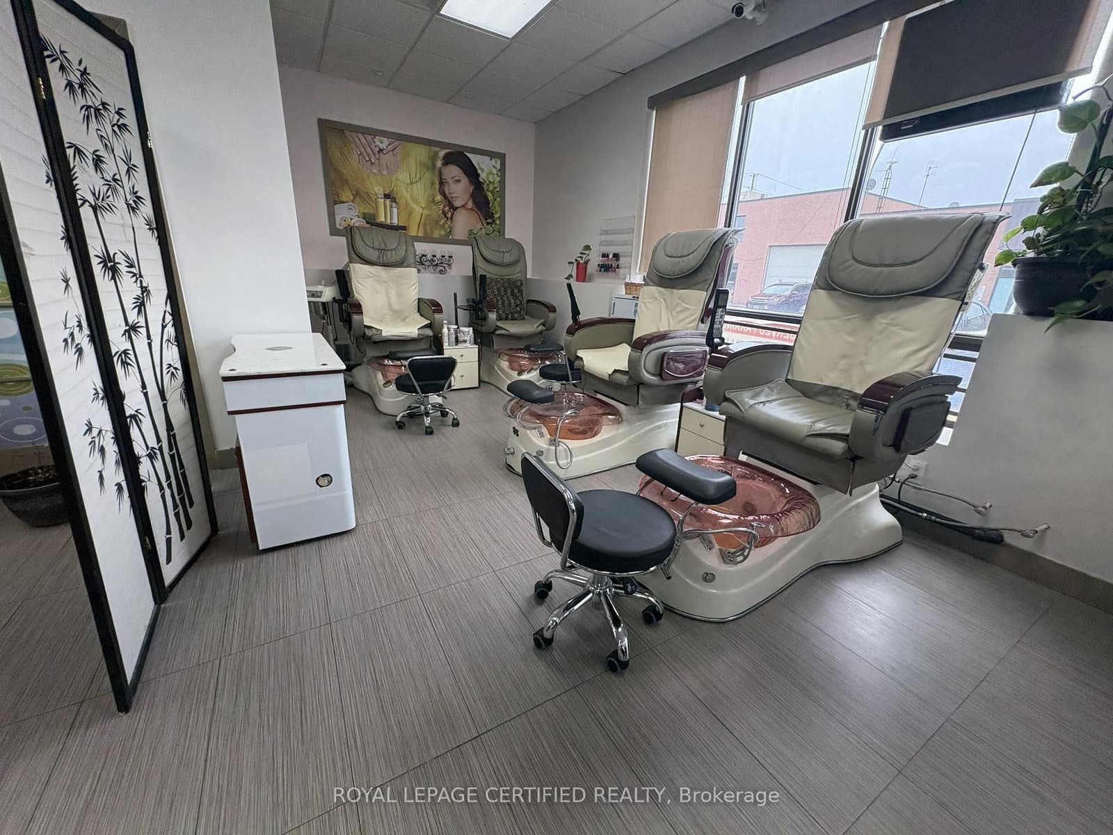 925 Main Street E, Unit Unit 4 -   Part C - Image 3