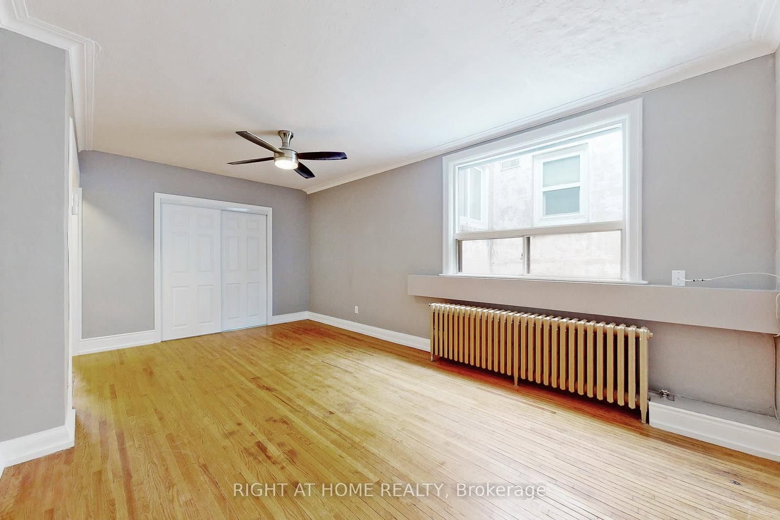 255 Lakeshore Road E, Unit #A - Image 2