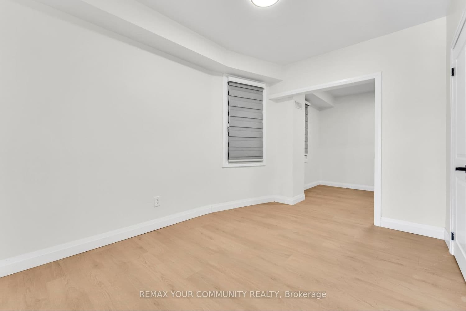 1822 St Clair Avenue W, Unit Upper Level - Image 5