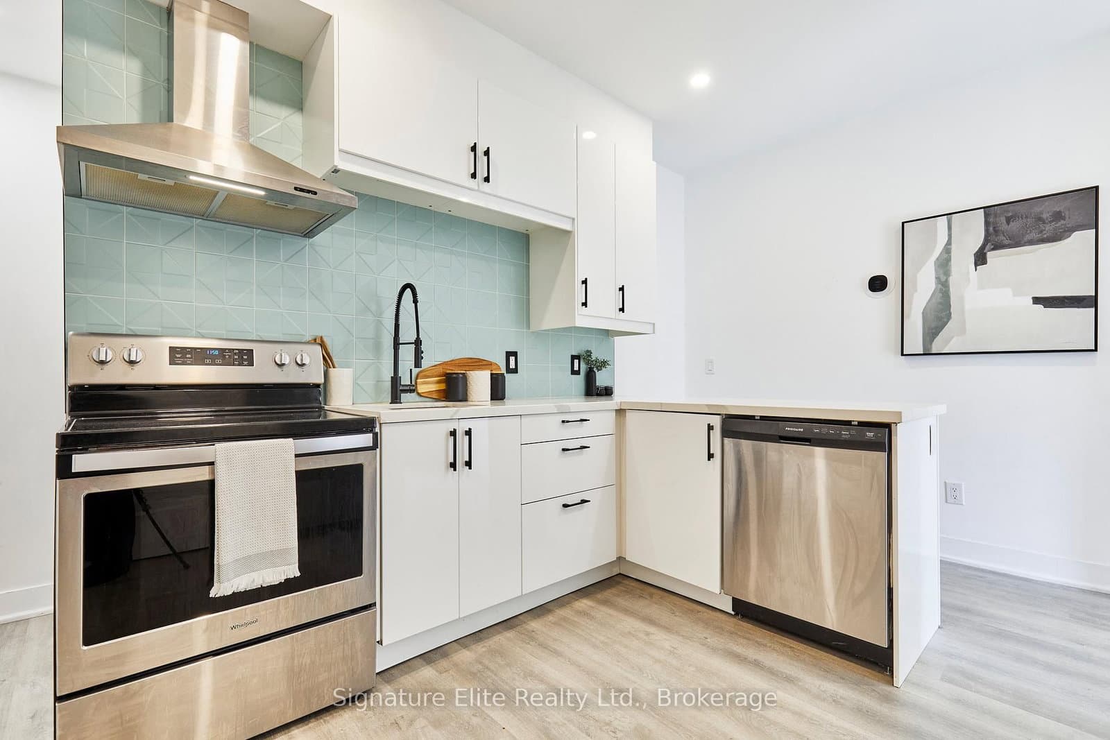 154 Mulock Avenue - Image 2