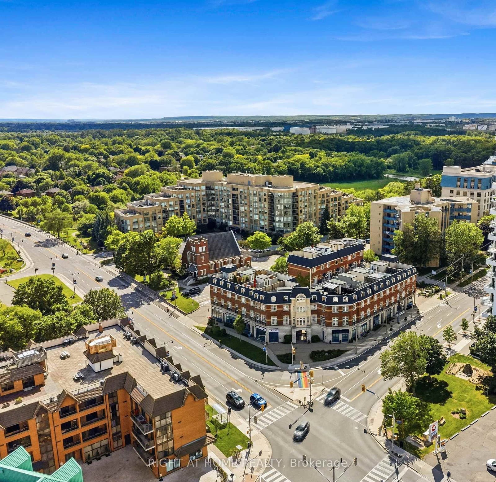 120 BRONTE Road, Unit 10 - Image 2