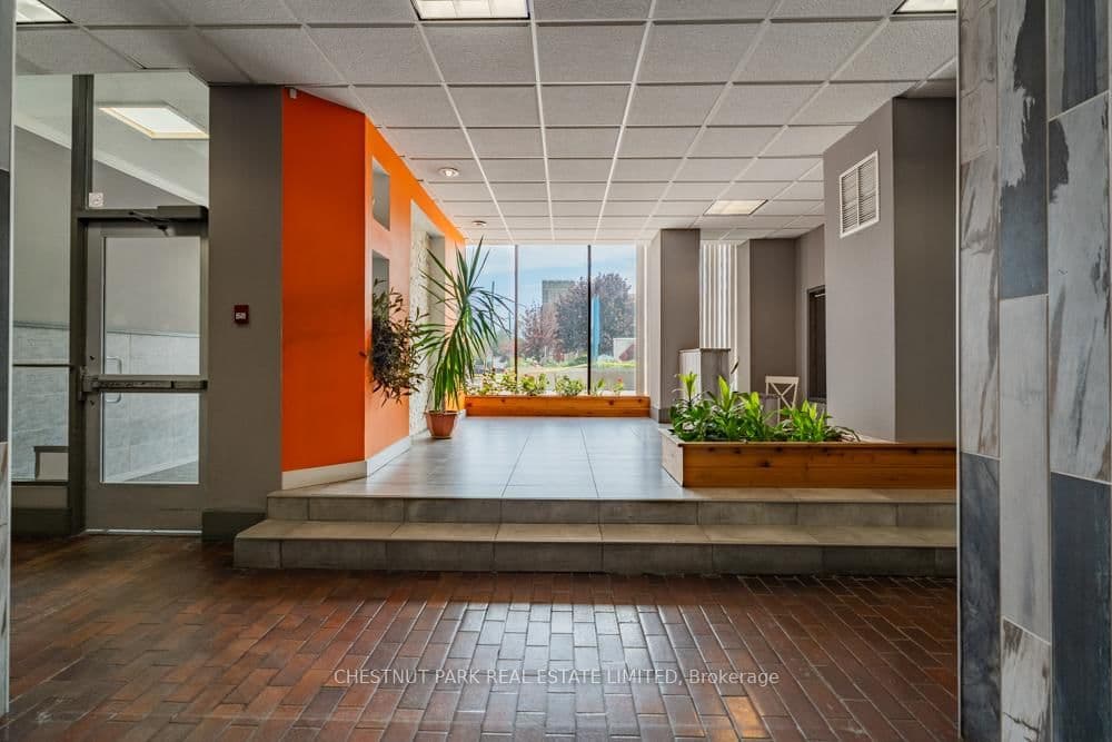 150 Lakeshore Road W, Unit 1003 - Image 2