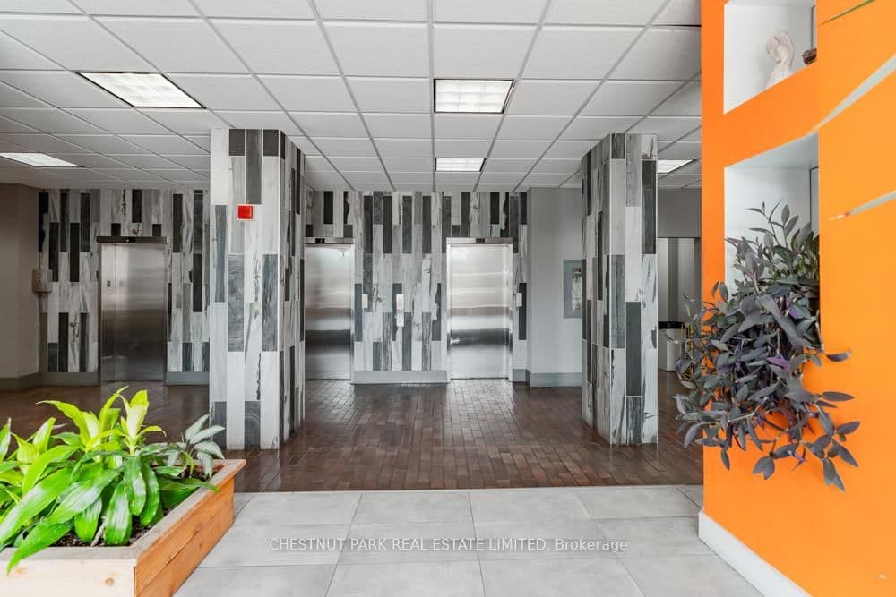 150 Lakeshore Road W, Unit 1003 - Image 3
