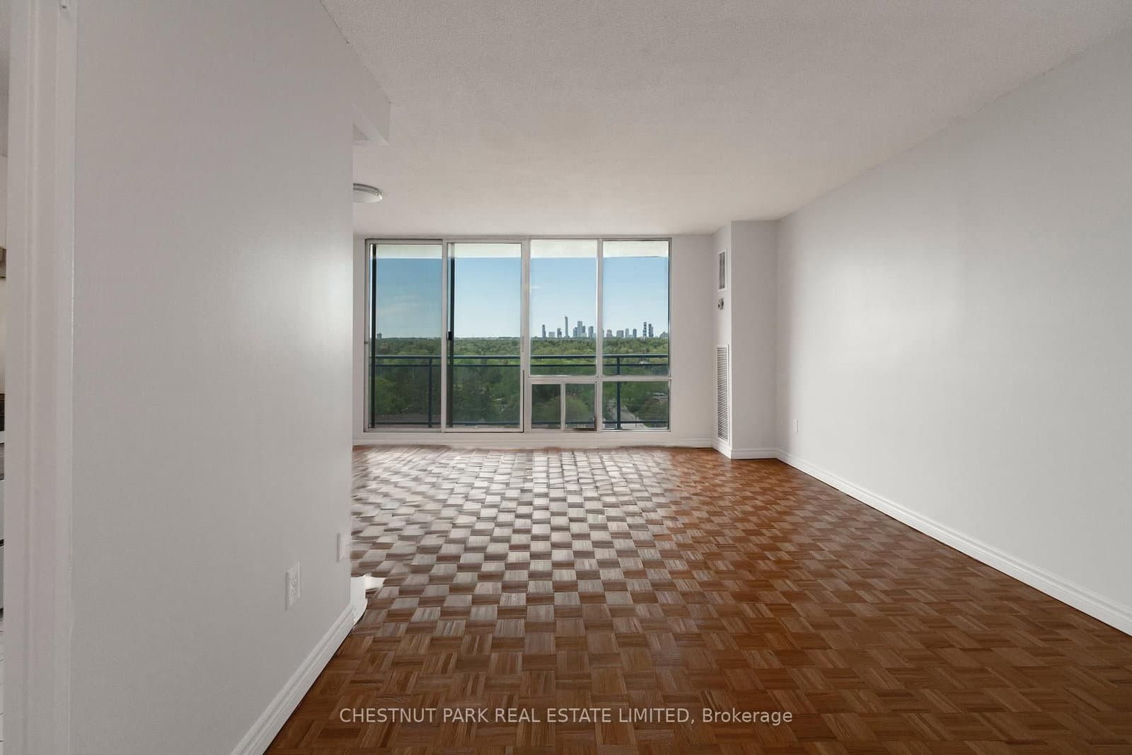 150 Lakeshore Road W, Unit 1003 - Image 5