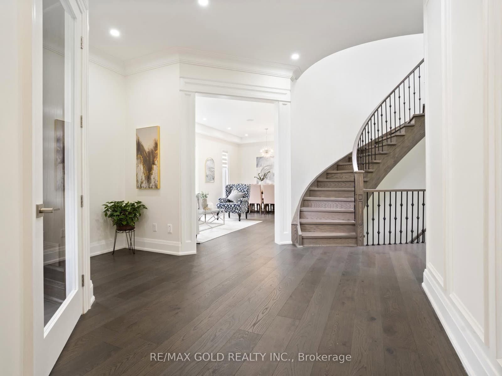 135 Mill Street S - Image 3