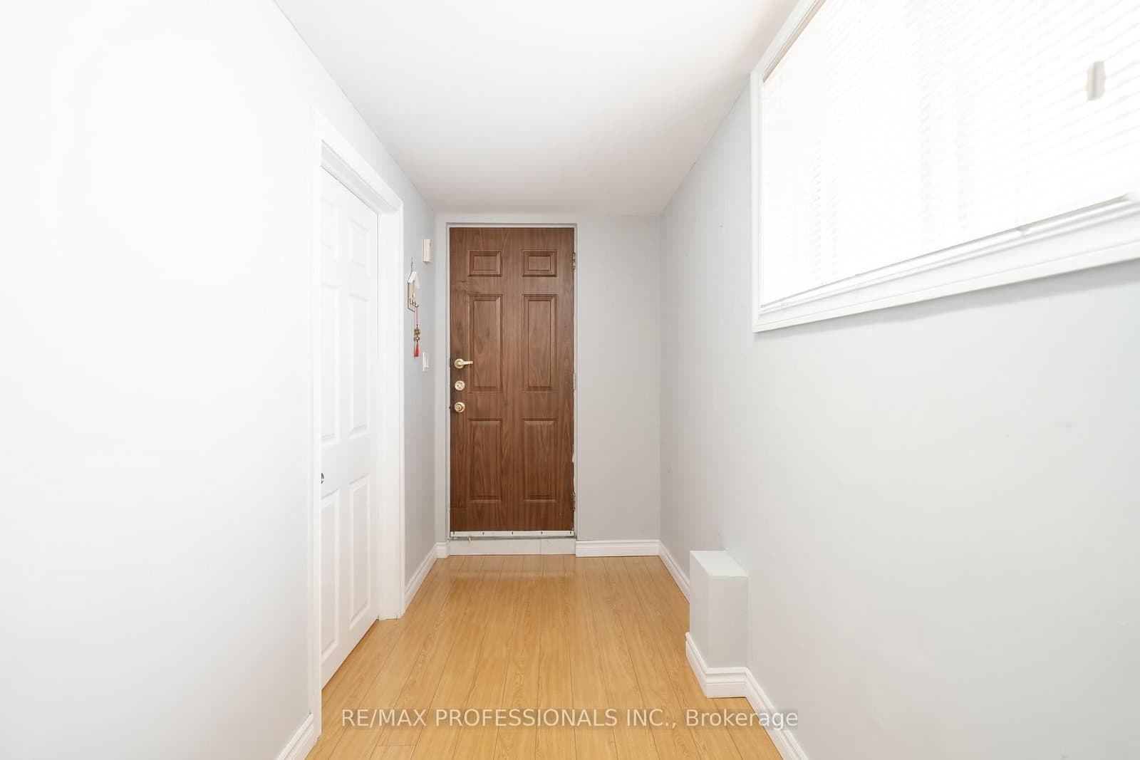 35A Bowie Avenue, Unit Bsmt - Image 3