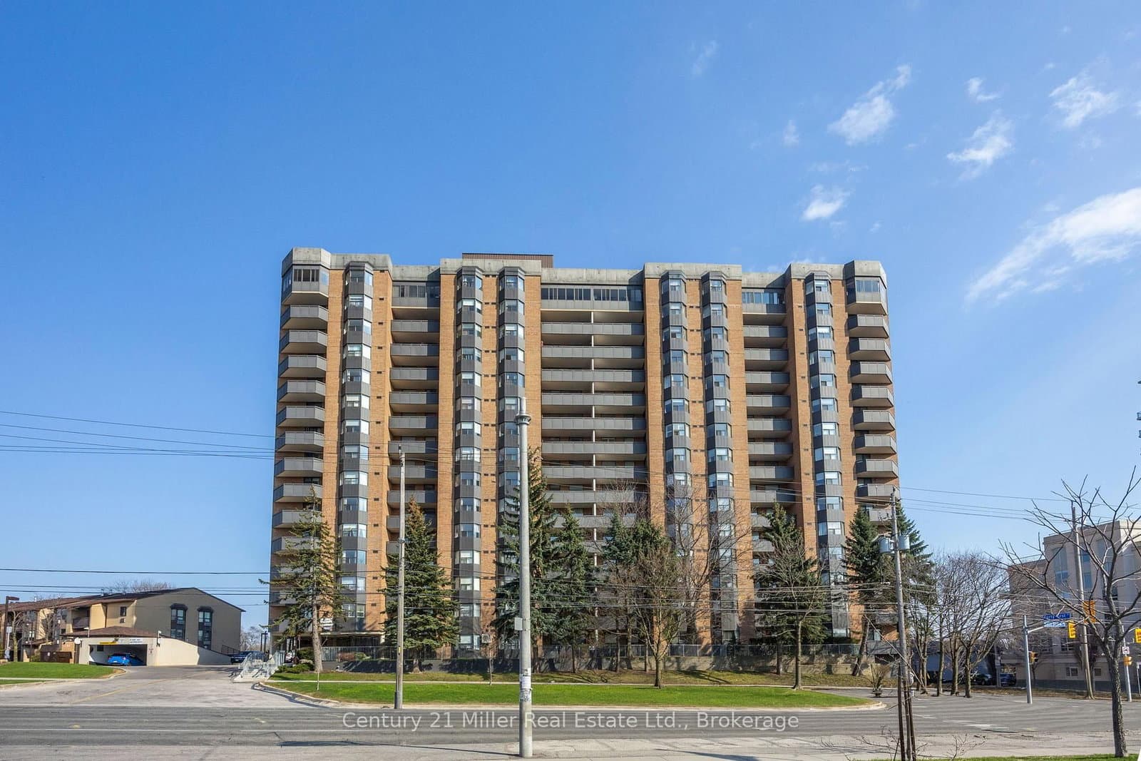 3845 Lake Shore Boulevard W, Unit 411 - Image 2