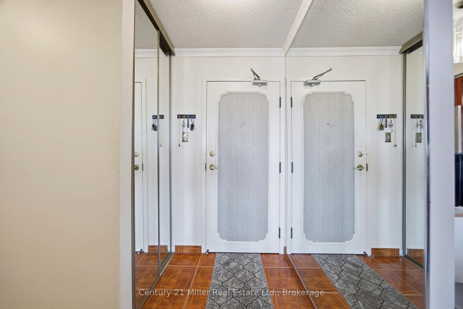 3845 Lake Shore Boulevard W, Unit 411 - Image 3