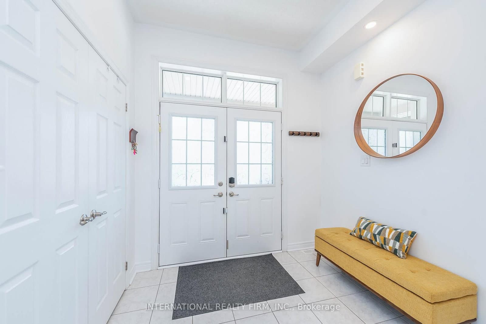 99 Huguenot Road - Image 4