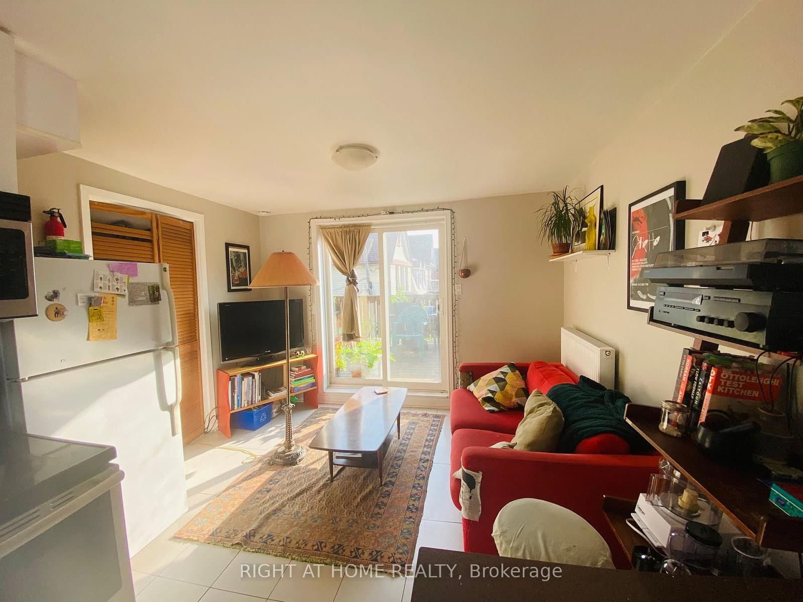 332 Salem Avenue, Unit A - Image 6