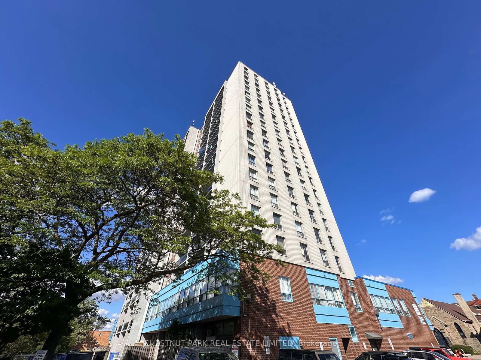 150 Lakeshore Road W, Unit 1412 - Image 1