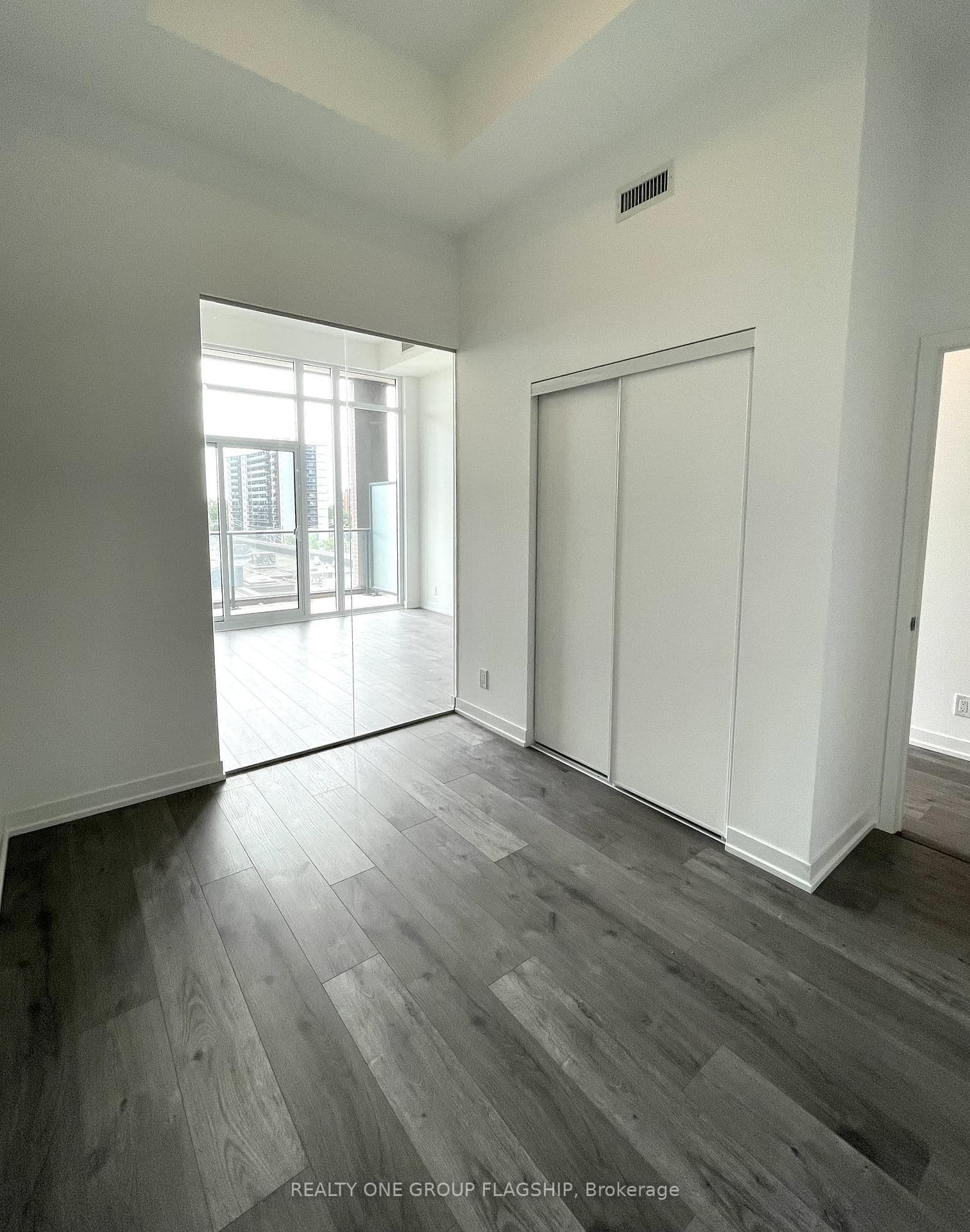 285 Dufferin Street, Unit 423 - Image 5