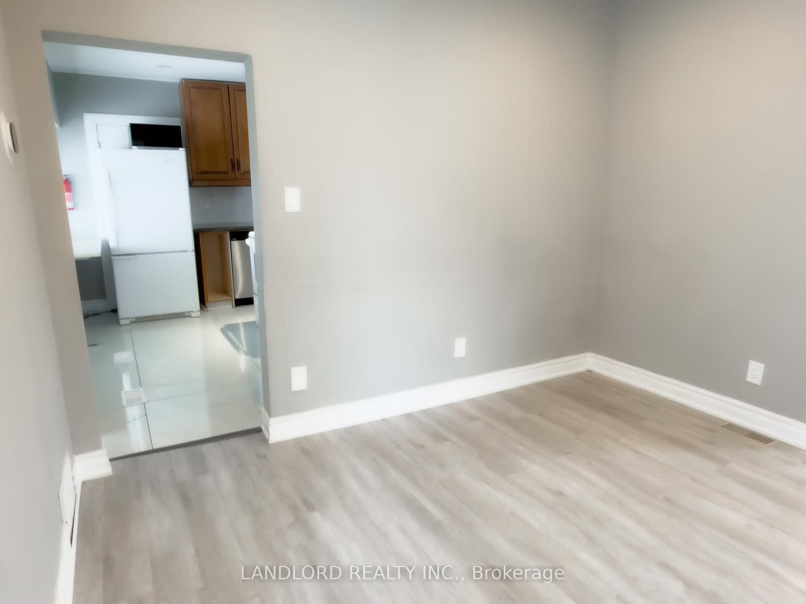 9 Albright Avenue, Unit Main - Image 5