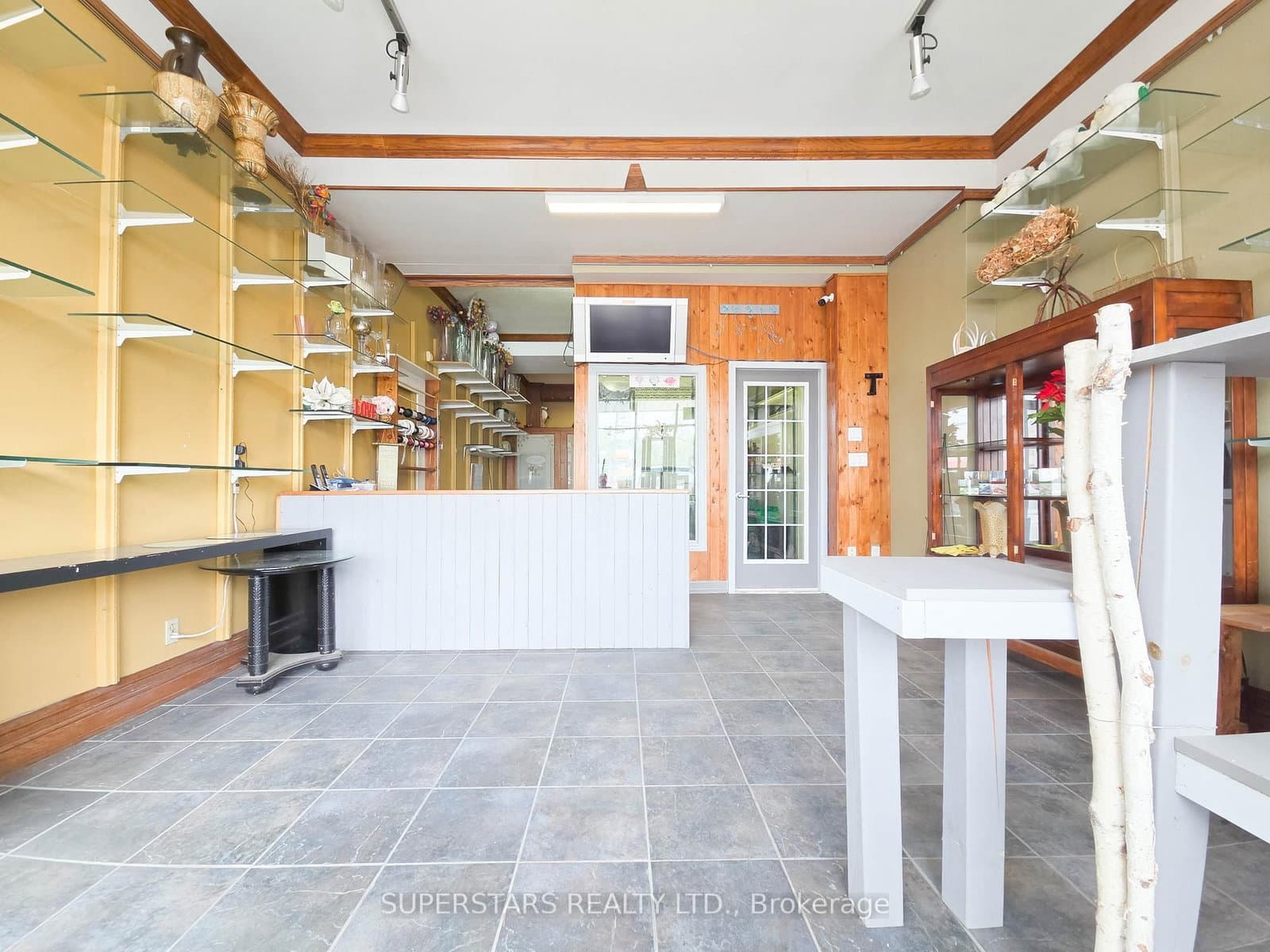 856 Wilson Avenue - Image 6