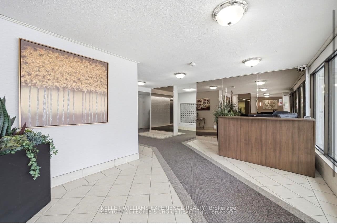18 Knightsbridge Road, Unit 210 - Image 4