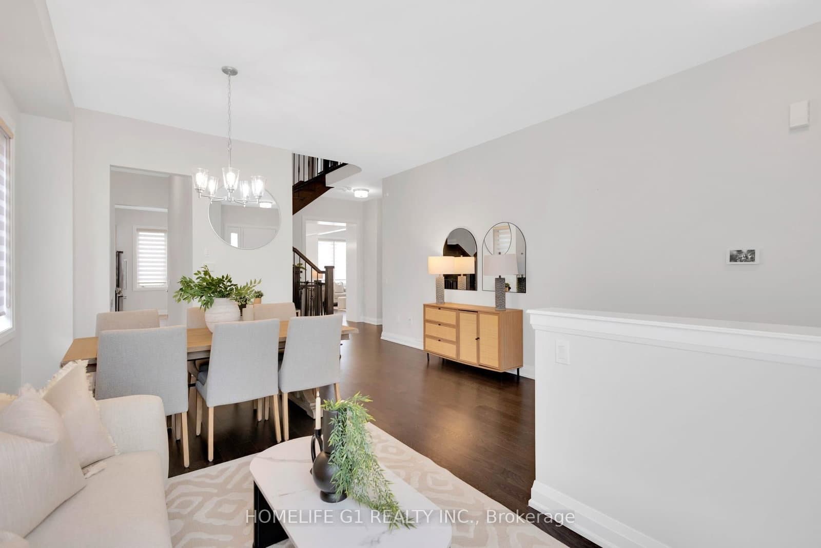 4044 Channing Crescent - Image 5