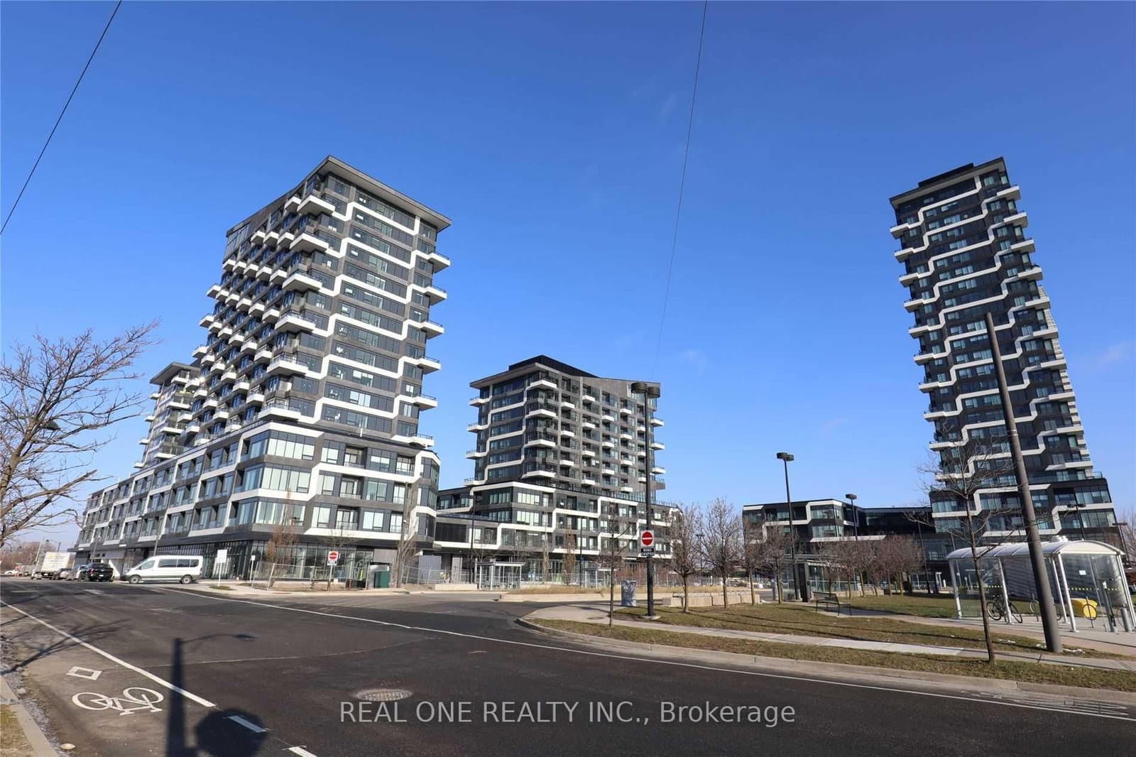2481 Taunton Road E, Unit 1203