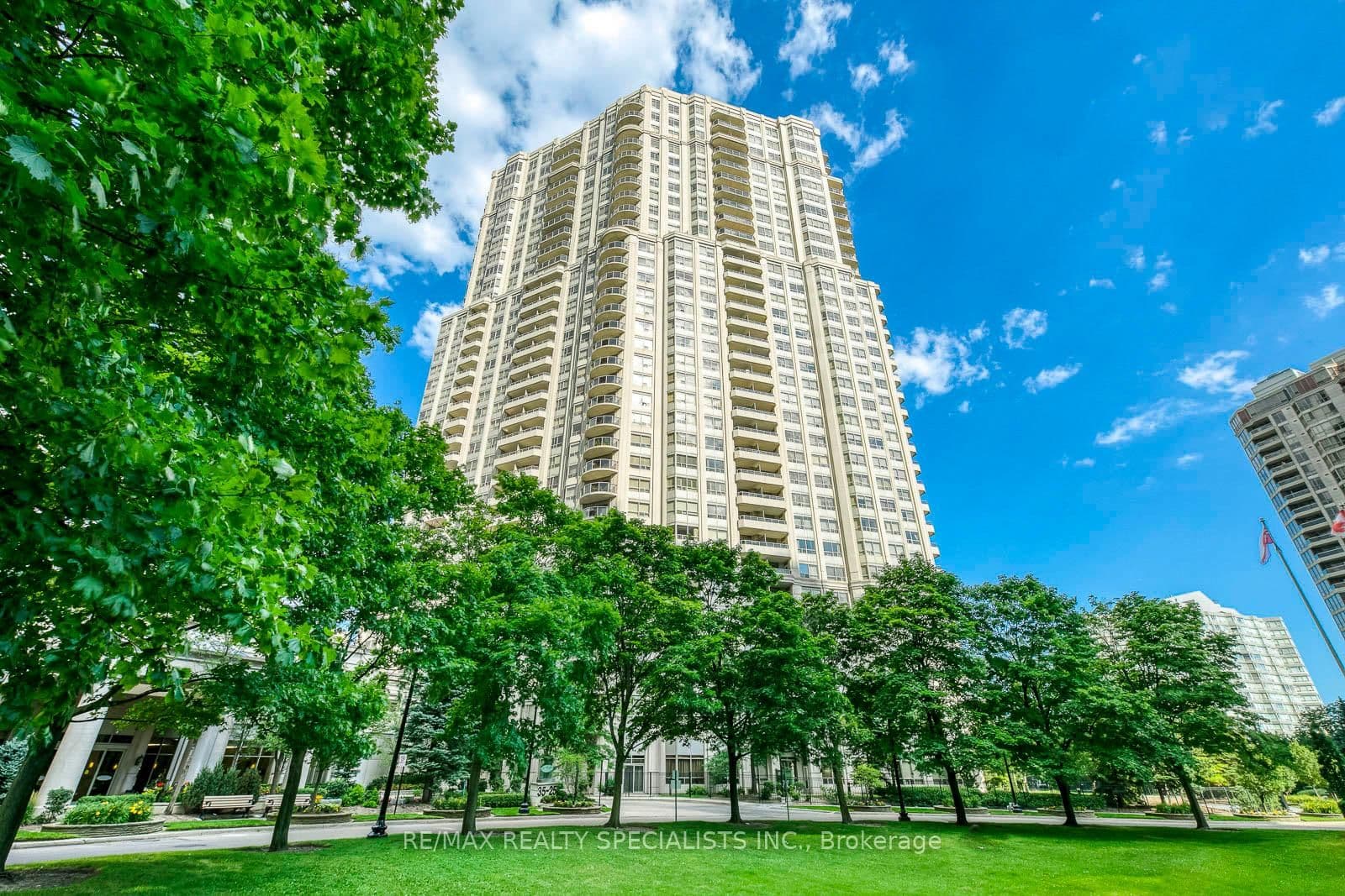 25 Kingsbridge Garden Circle W, Unit 519 - Image 3