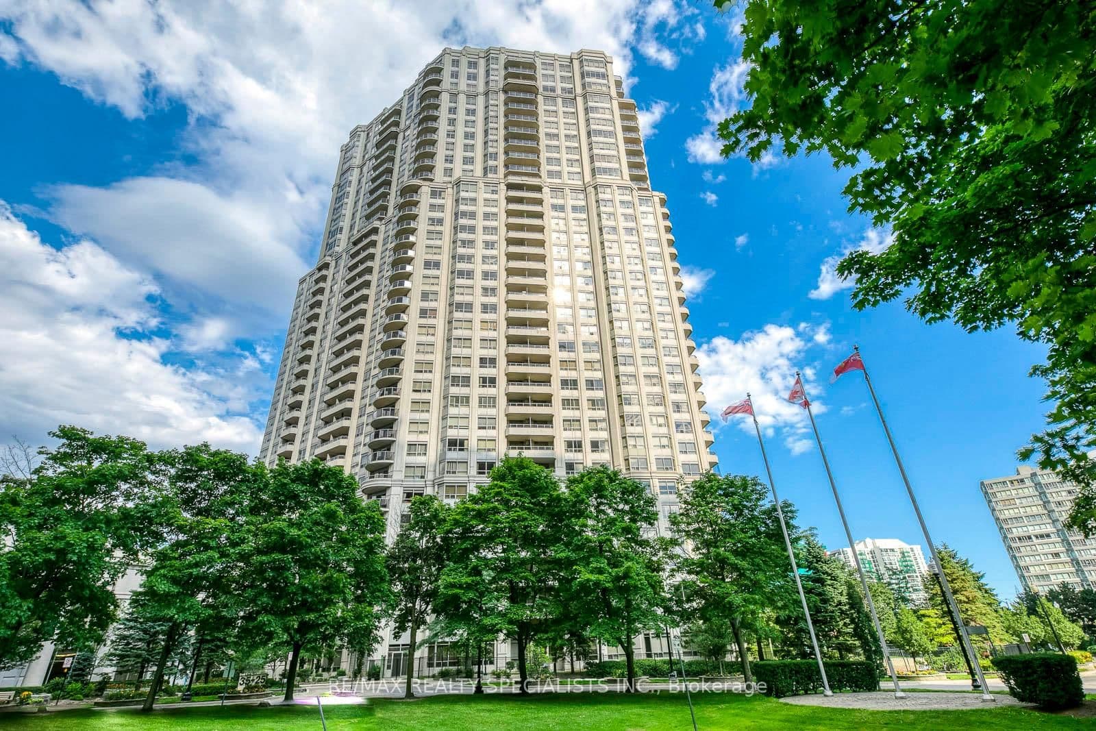 25 Kingsbridge Garden Circle W, Unit 519 - Image 4