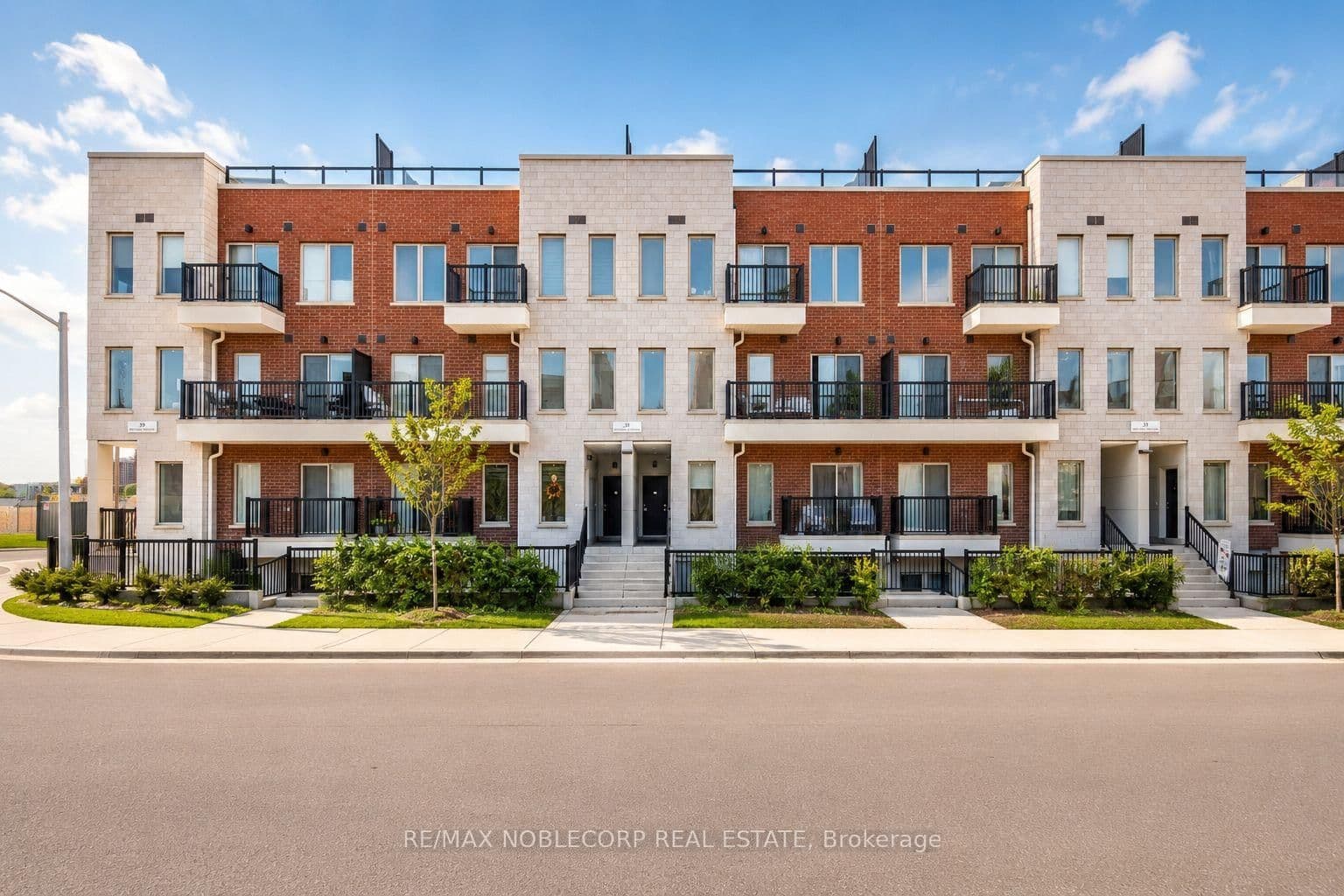 39 John Perkins Bull Drive, Unit 22 - Image 1