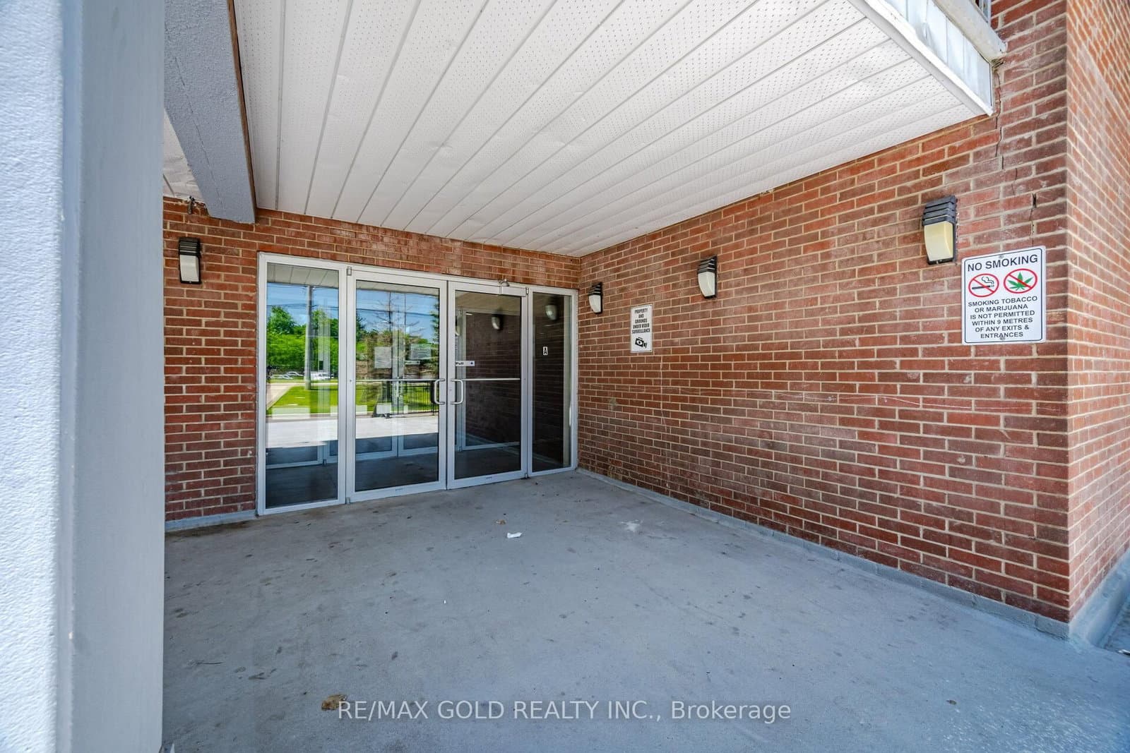 3025 The Credit Woodlands Drive, Unit 251 - Image 3