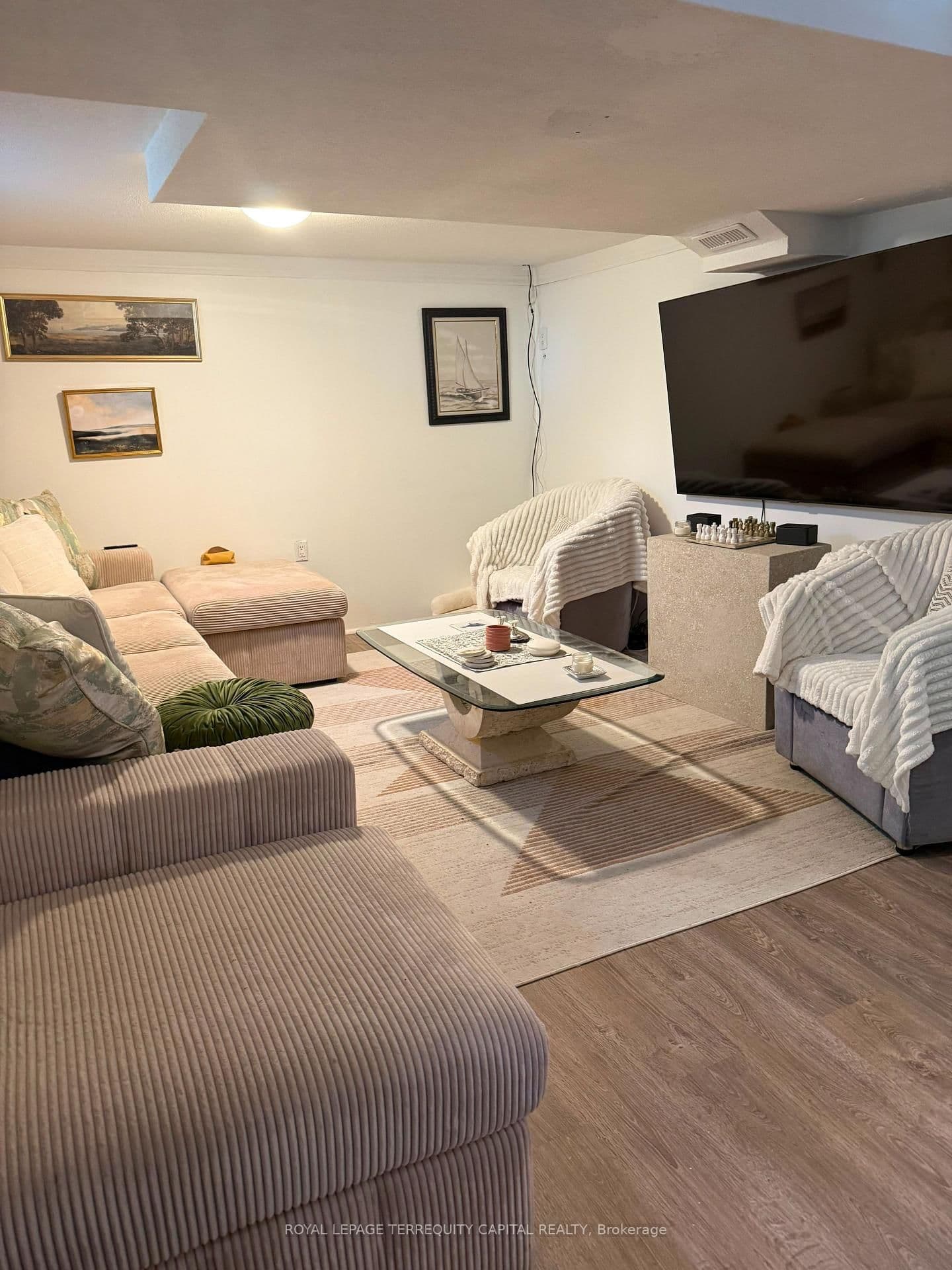 29 Glamis Avenue, Unit Lower - Image 5