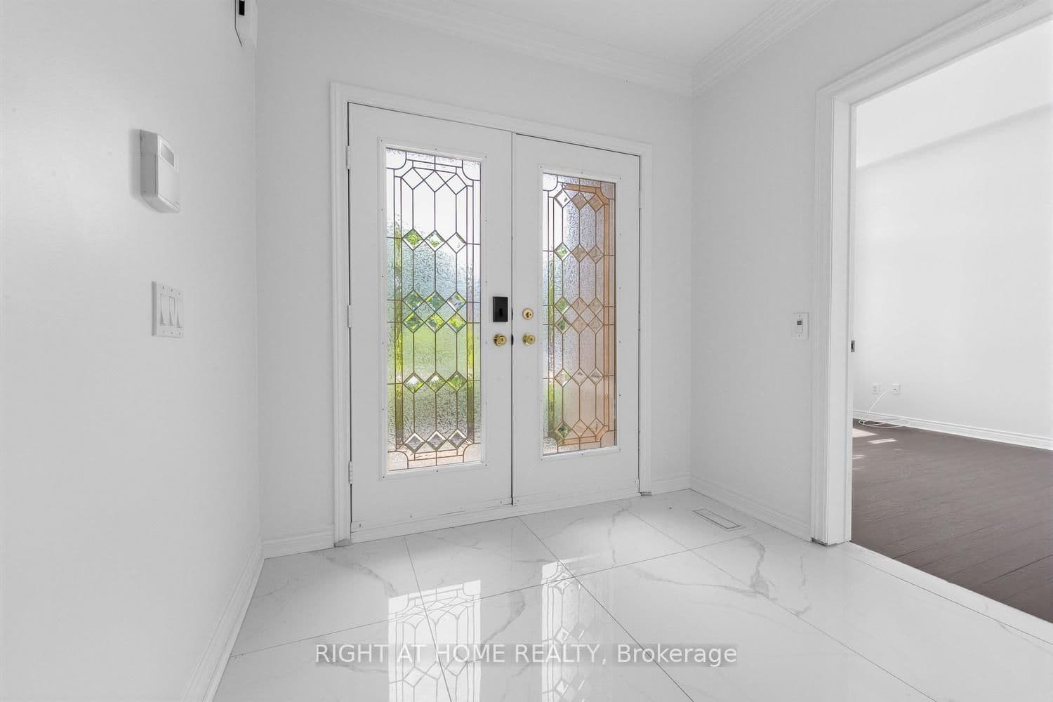 4145 Bonavista Crescent - Image 3