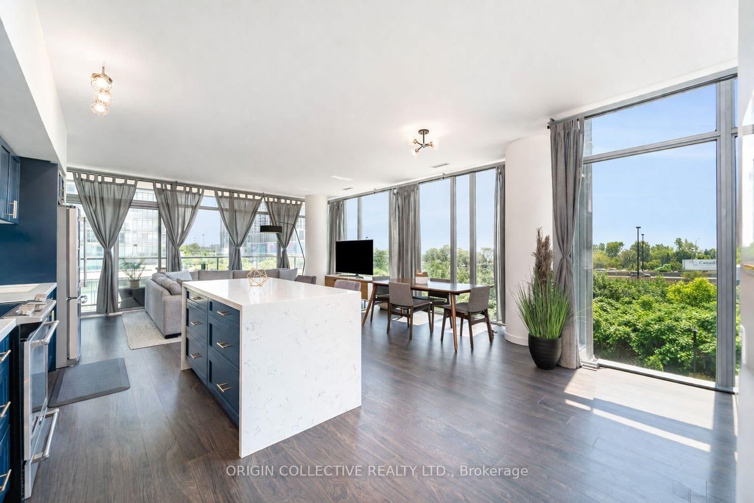 105 The Queensway Avenue, Unit 302 - Image 3