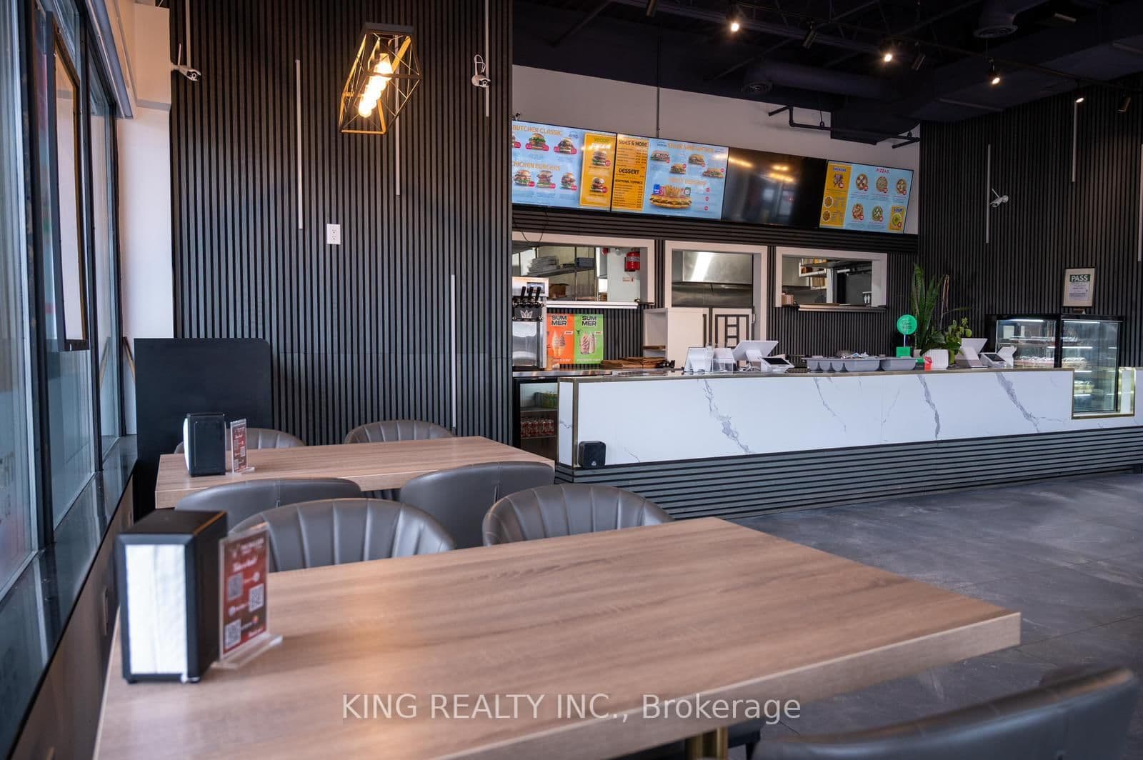 2712 KEELE Street - Image 6