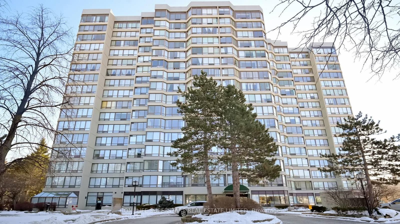 26 Hanover Road, Unit 301 - Image 1