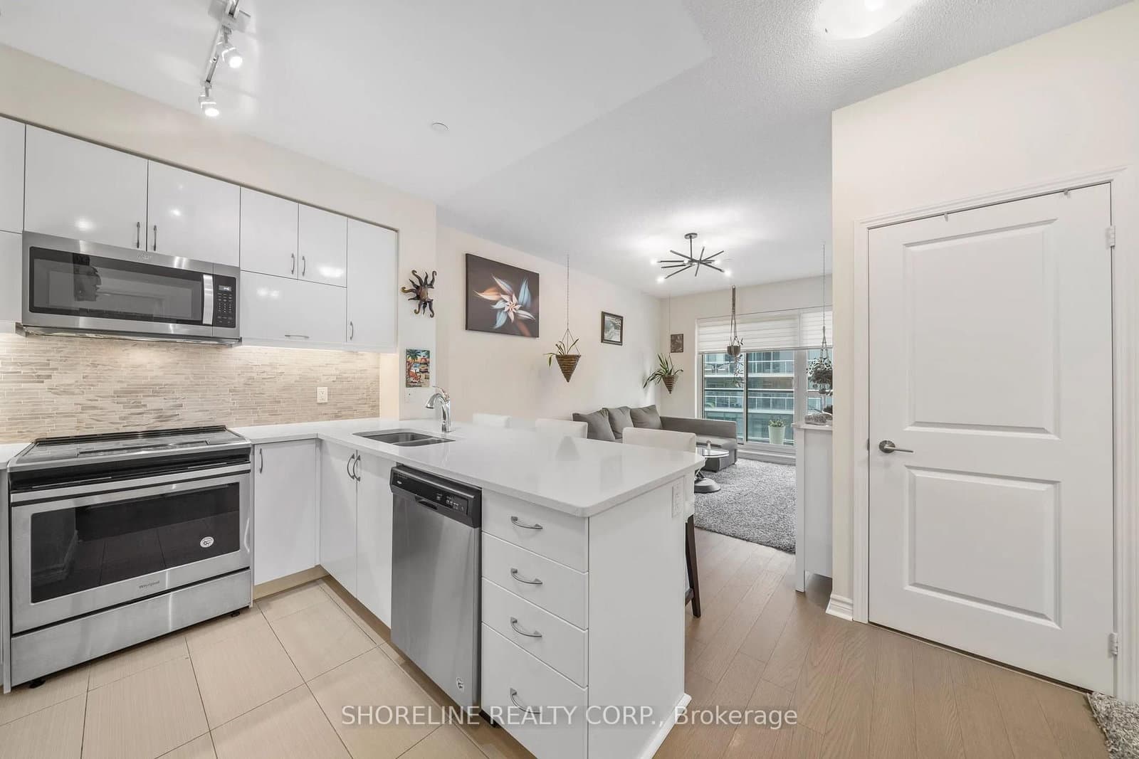 39 Annie Craig Drive, Unit 1502 - Image 1