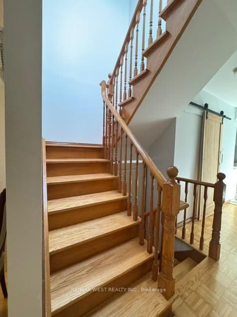16 Armstrong Avenue - Image 6