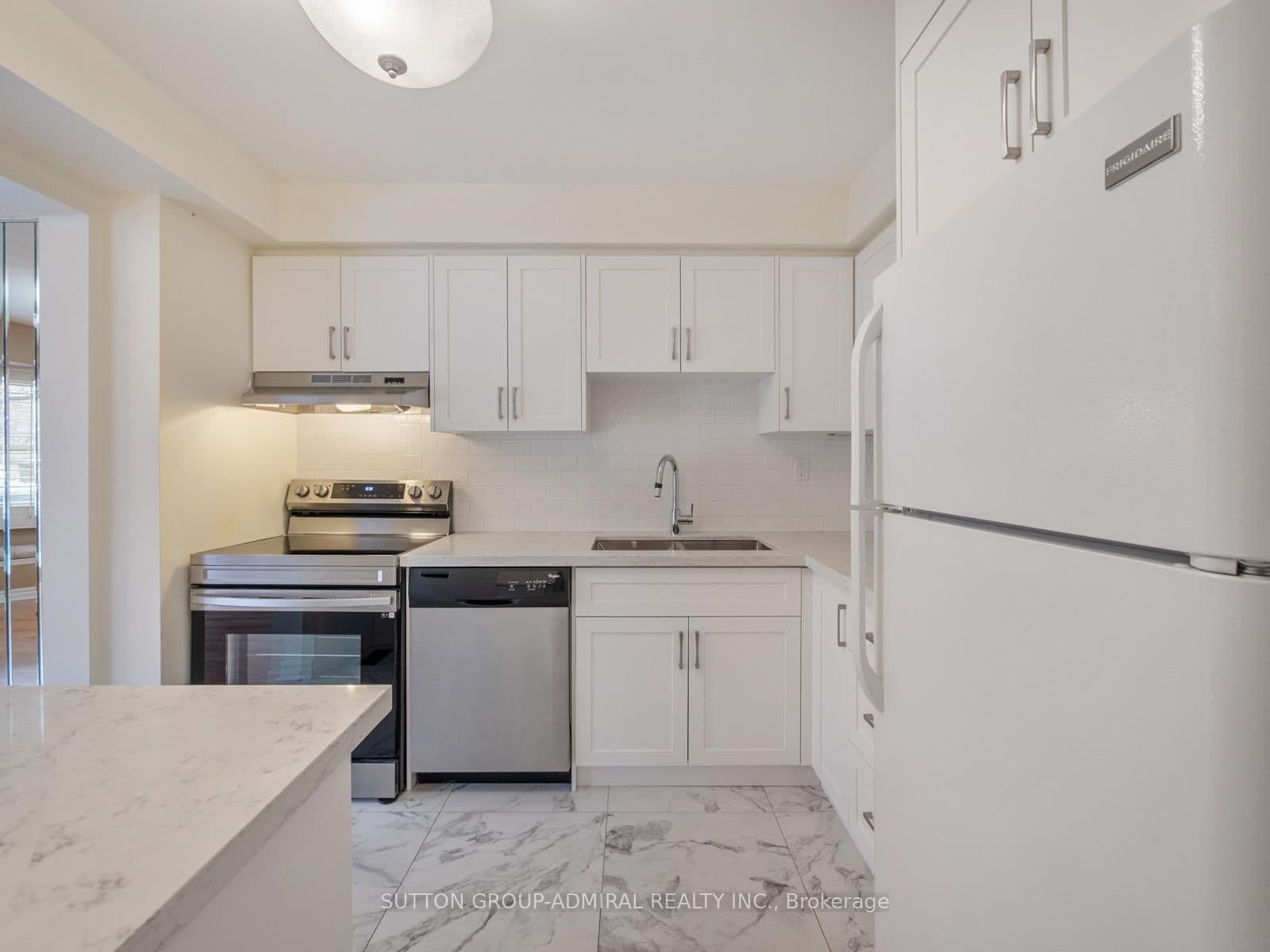 385 The East Mall, Unit #60 - Image 4