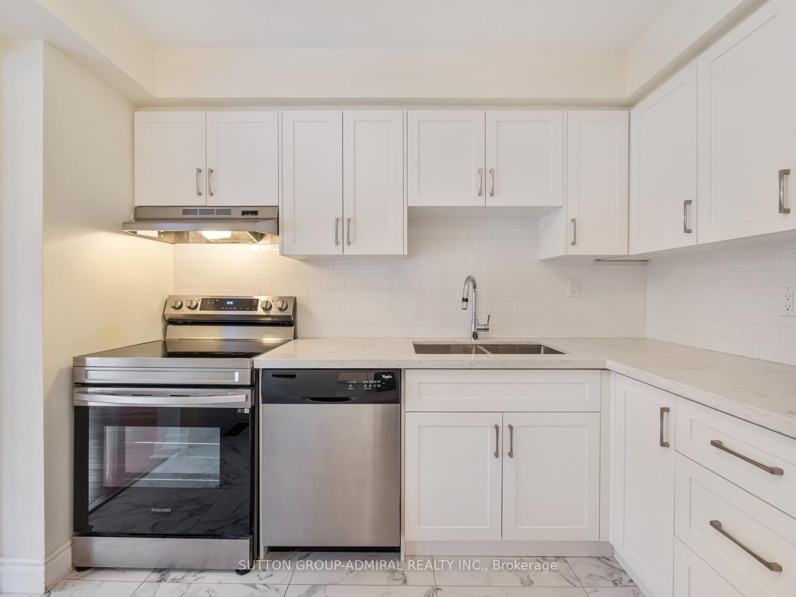 385 The East Mall, Unit #60 - Image 5