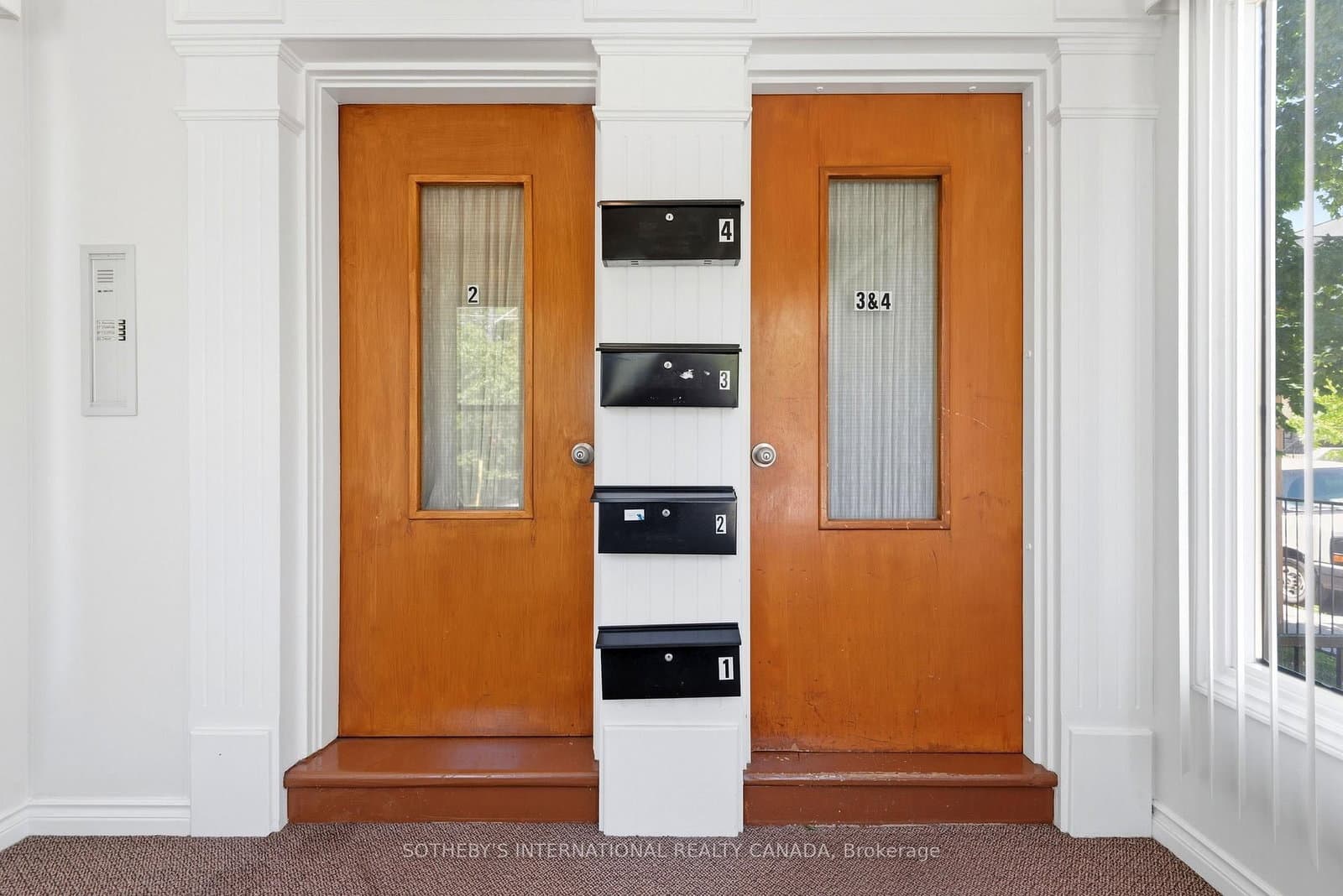 376 Sunnyside Avenue - Image 3
