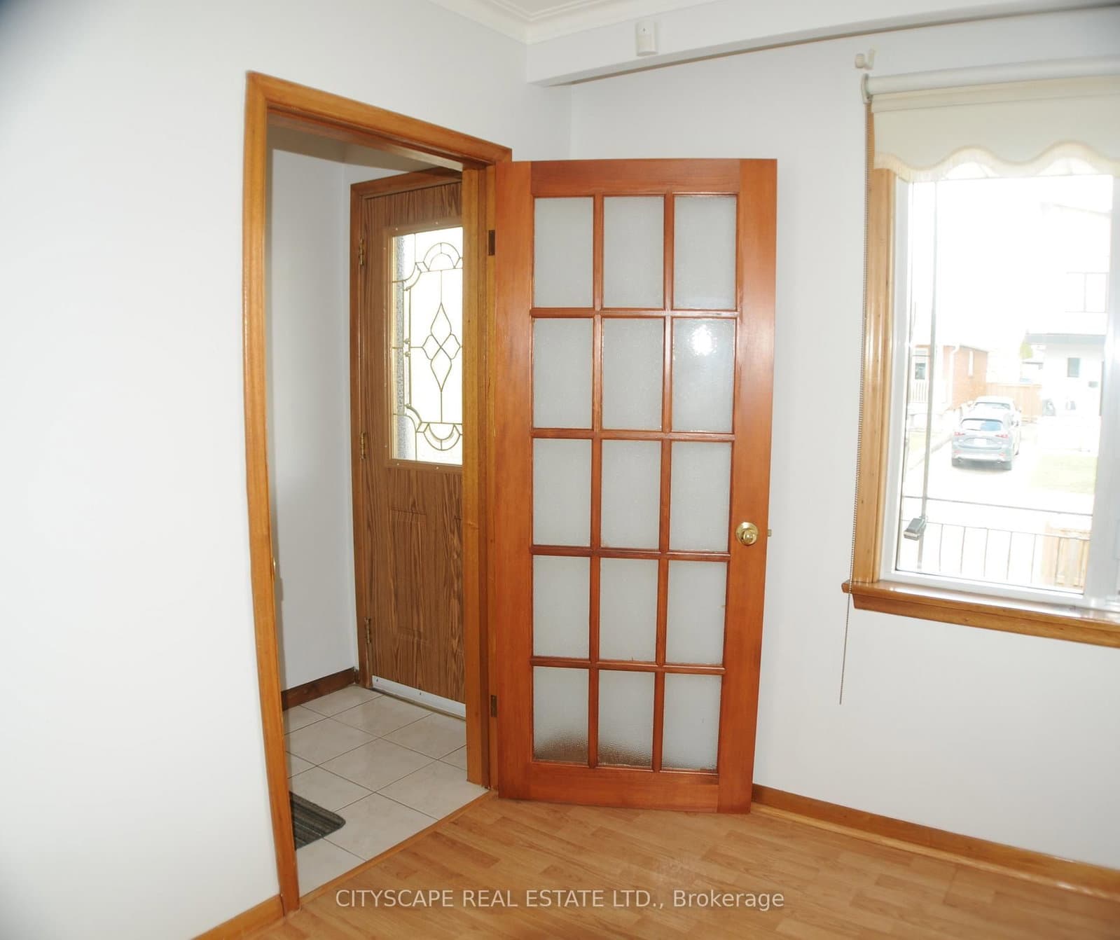49 Algoma Street, Unit Upper floor - Image 5