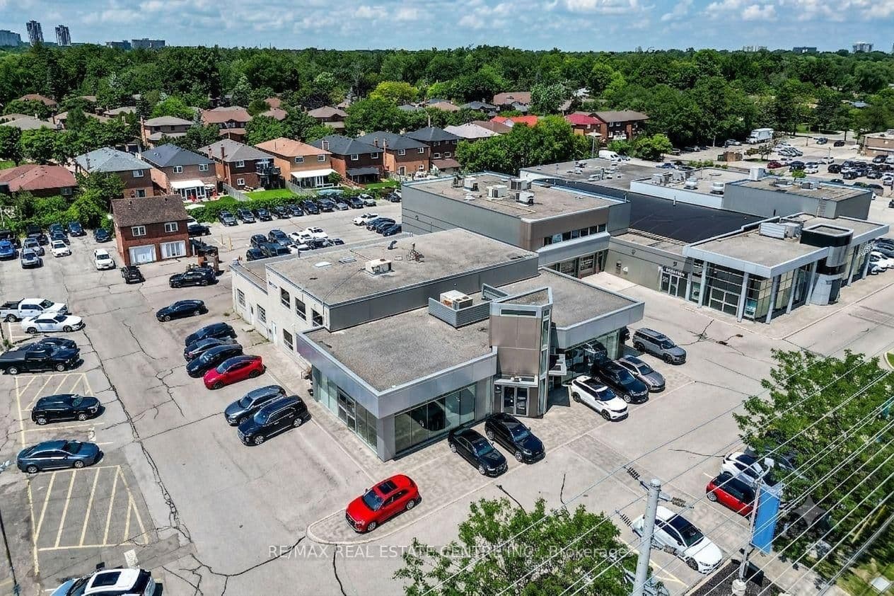 225 Dundas Street E - Image 5