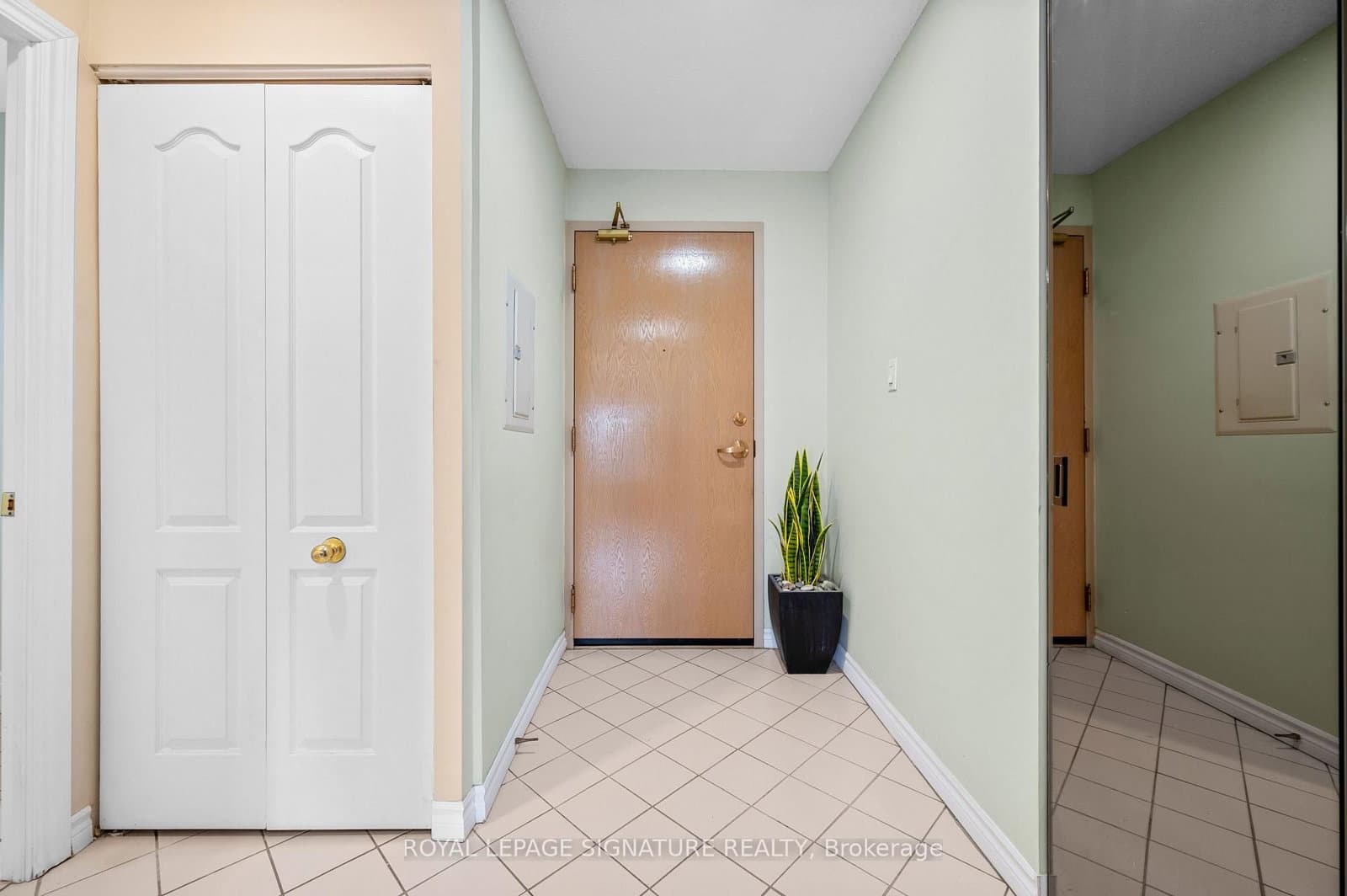 3 Dayspring Circle, Unit 205 - Image 4